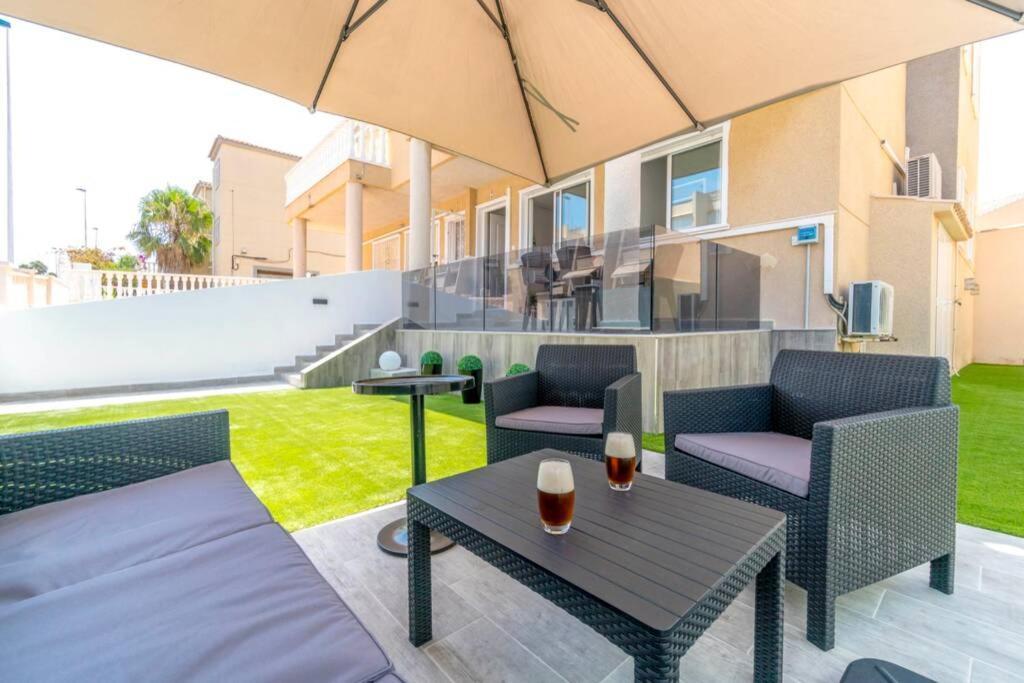 Villa-Capricho Playa - Zeus Torrevieja Kültér fotó